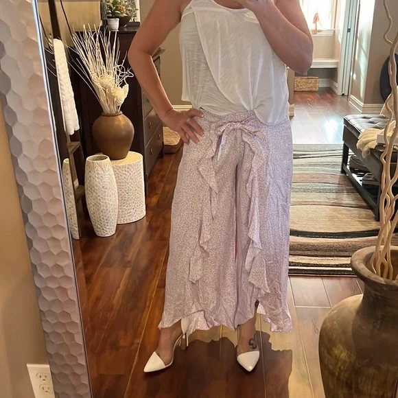 Kiwi & Punch flowy pants lavender tie waist - Picture 13 of 14